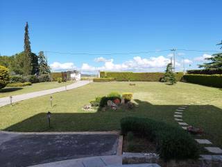 μπροστινή αυλή