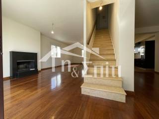 Σαλοκουζίνα