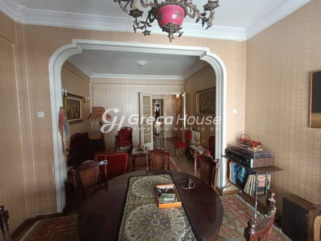 διαμέρισμα προς πώληση στην Πλατεία Αμερικής