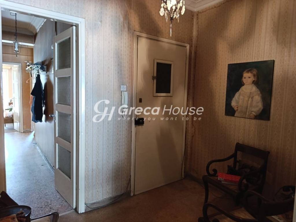 διαμέρισμα προς πώληση στην Πλατεία Αμερικής