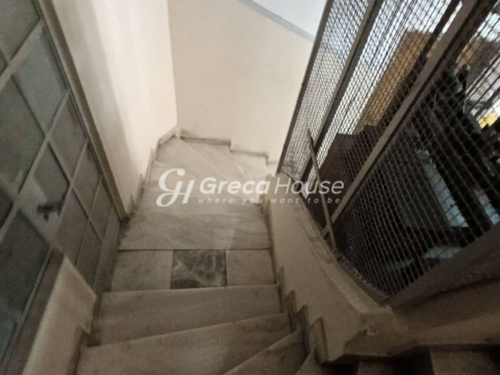 διαμέρισμα προς πώληση στην Πλατεία Αμερικής