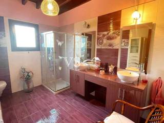 Μπάνιο Ισογείου