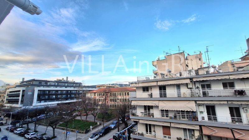 Θέα από μπαλκόνι