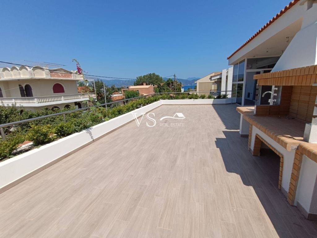 Θέα απο μπαλκόνι