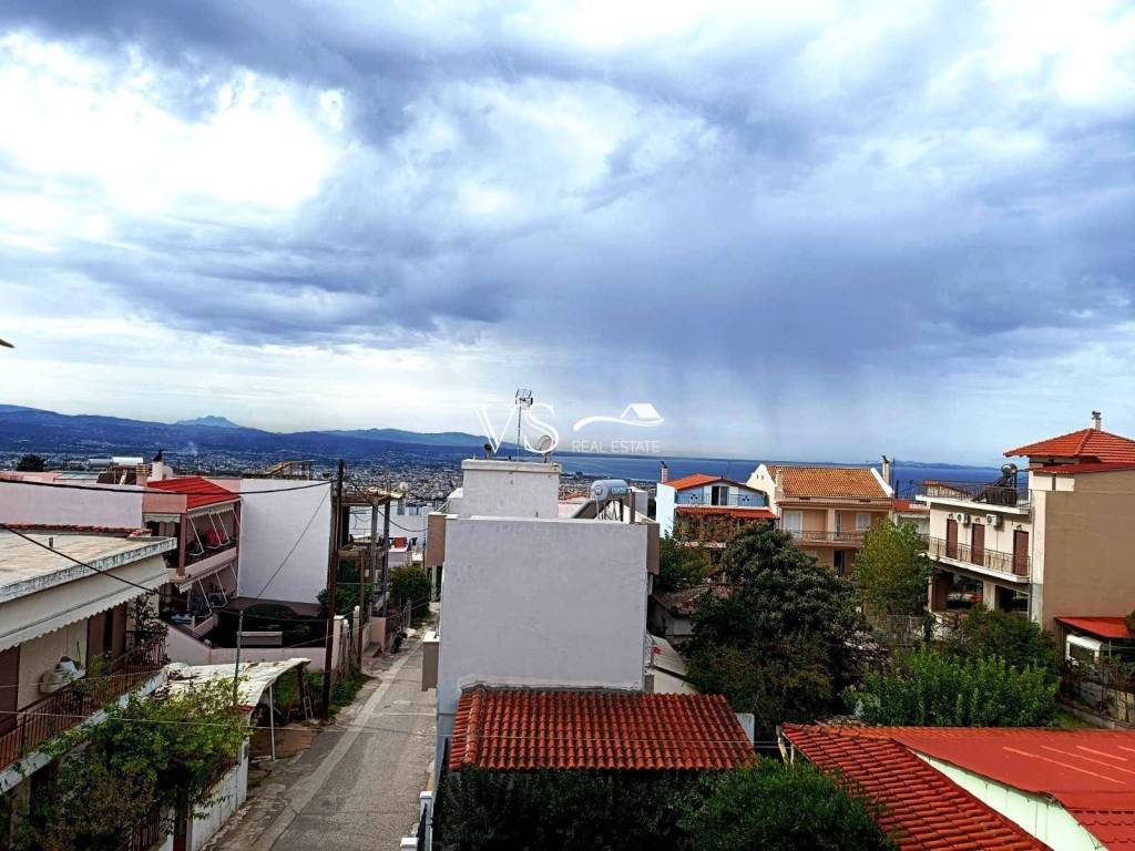 Θέα απο μπαλκόνι