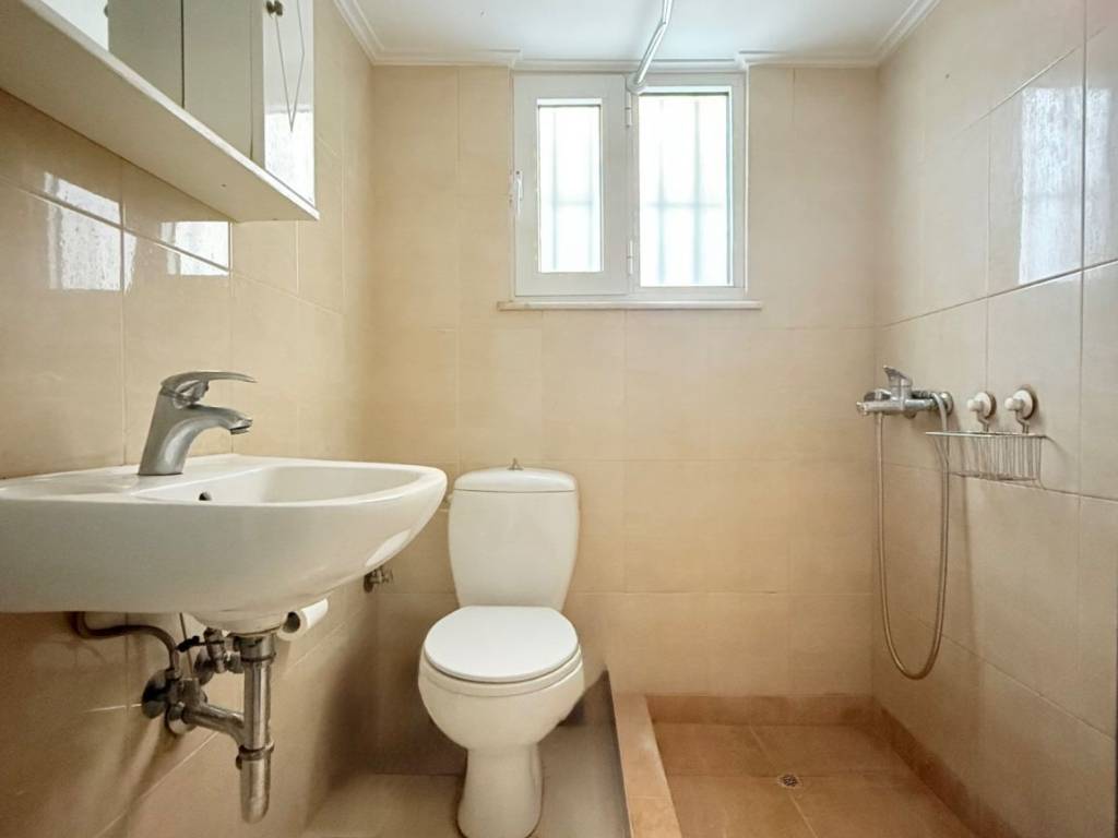 likavittos_residential_apartment_for_sale