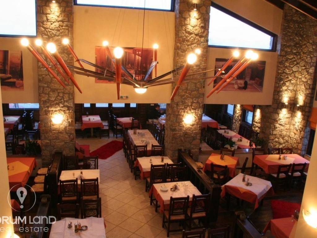 Forumland Real Estate, Esoterikos CHoros