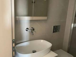 Forumland Real Estate, Μπάνιο