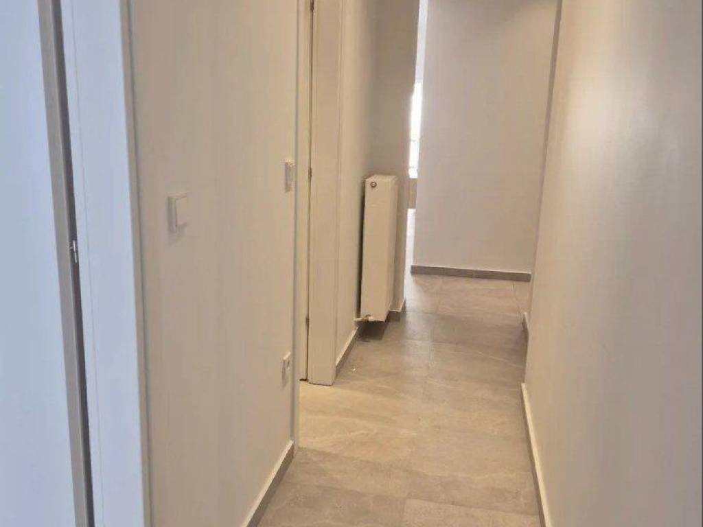 Forumland Real Estate, Διάδρομος