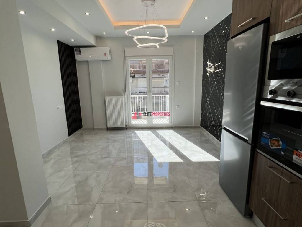 ΣΑΛΟΚΟΥΖΙΝΑ