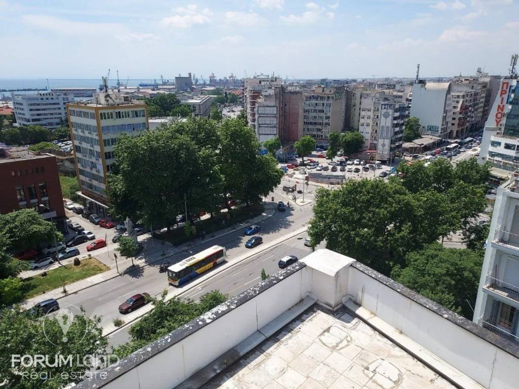 Forumland Real Estate, Εξωτερική θέα