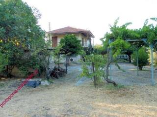 ΕΞΩΤΕΡΙΚΗ ΑΠΟΨΗ ΜΟΝΟΚΑΤΟΙΚΙΑΣ