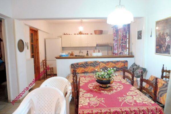 ΚΟΥΖΙΝΑ-ΤΡΑΠΕΖΑΡΙΑ