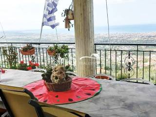 Θέα απο μπαλκόνι