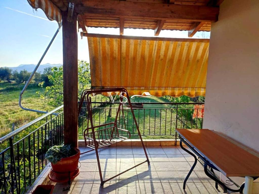 Θέα απο μπαλκόνι