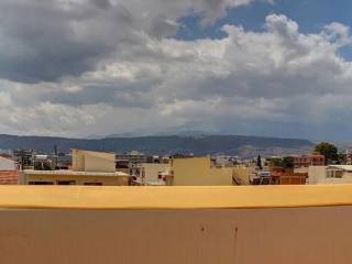 θέα τις κεραμοσκεπές της Παλιάς Πόλης