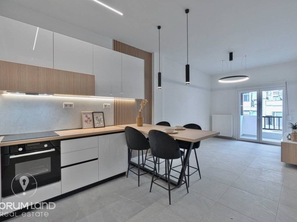 Forumland Real Estate, Σαλοκουζίνα