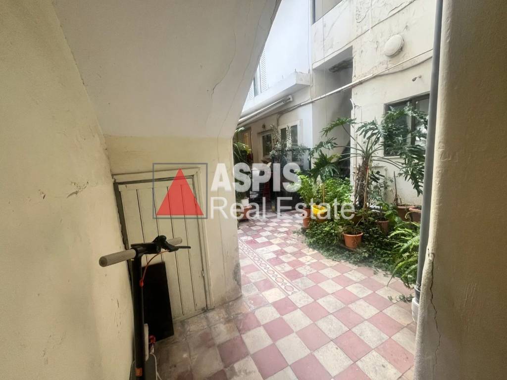 Εσωτερικοι χώροι