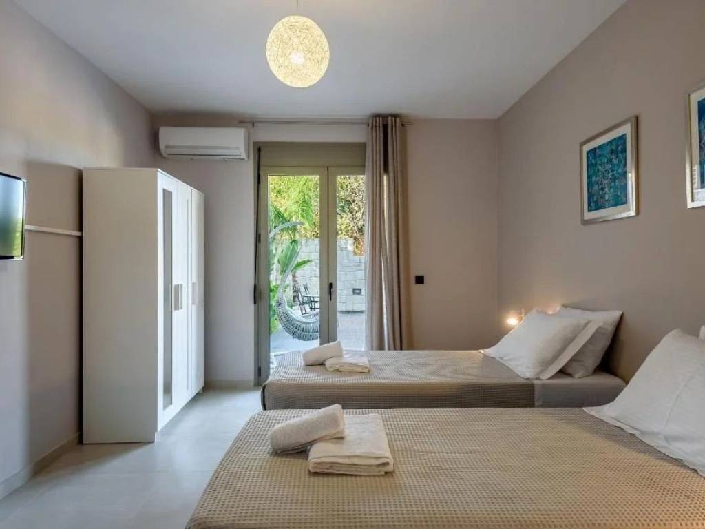 PHoteino domatio me ntoylapes