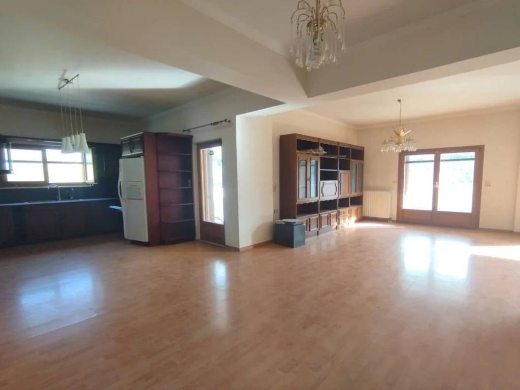 megalos eniaios choros