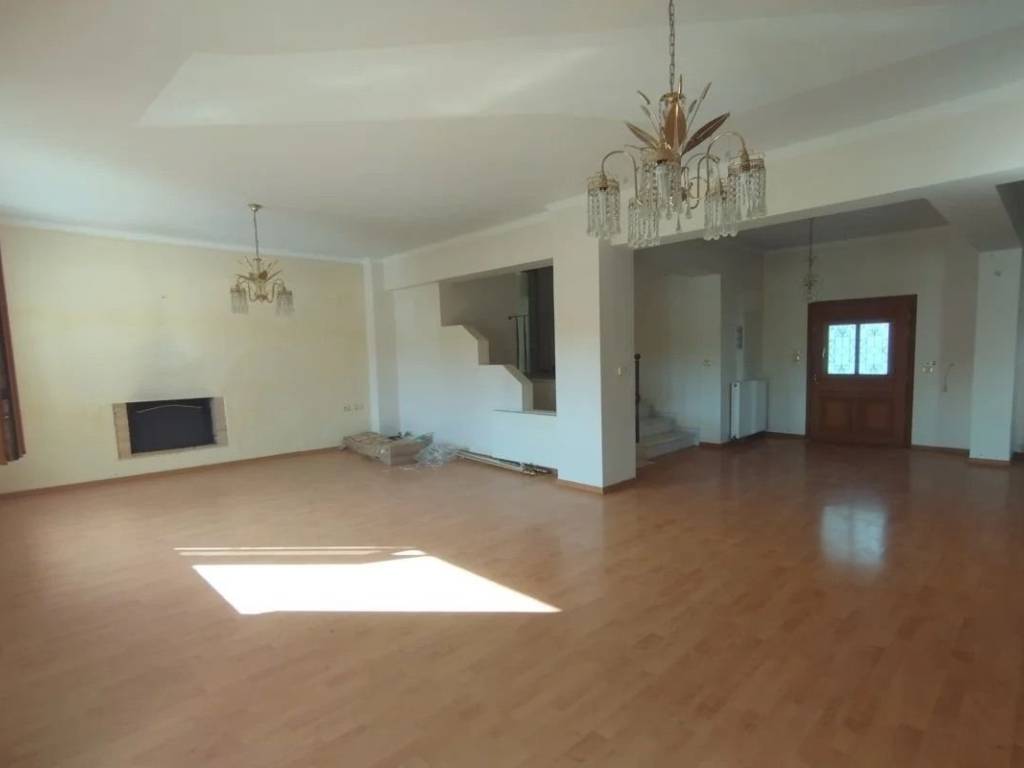 megaloi choroi kai tzaki