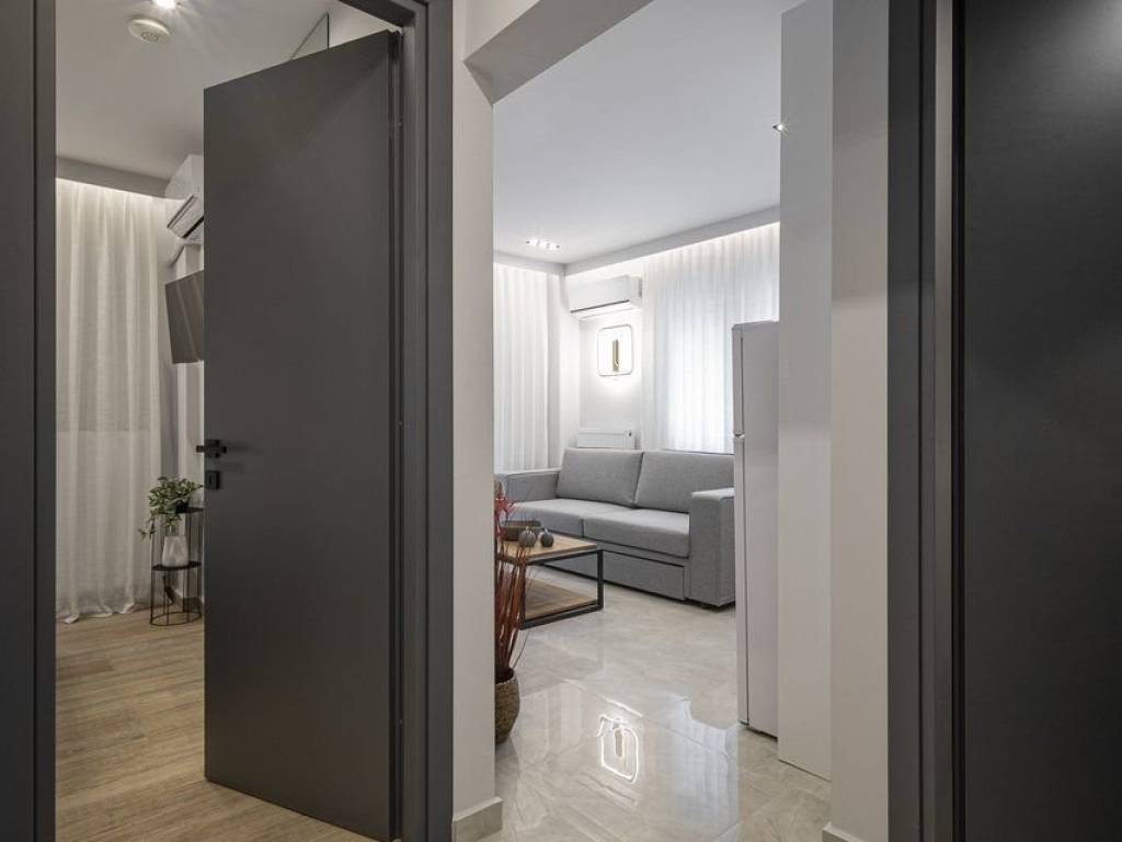 Forumland Real Estate, Διάδρομος