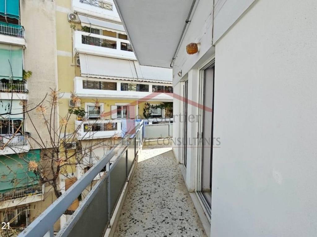 Θέα από μπαλκόνι