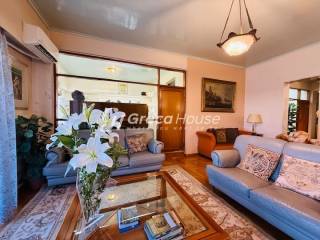 Διαμέρισμα Πλατεία Μαβίλη προς πώληση