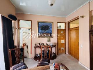 Διαμέρισμα Πλατεία Μαβίλη προς πώληση