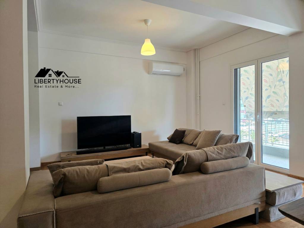 Pleros epiplomeno &amp; exoplismeno