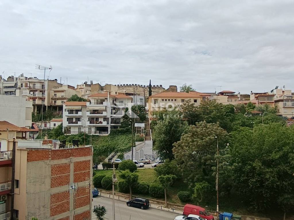 Θέα από μπαλκόνι