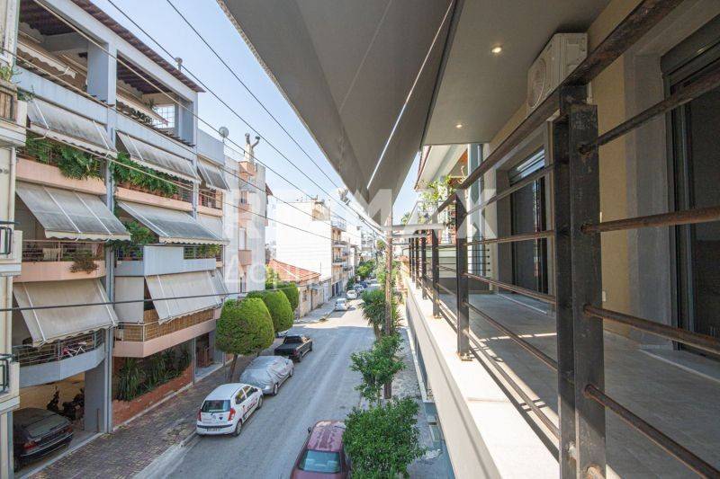 Θέα από μπαλκόνι