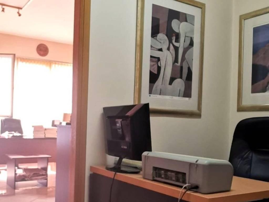 Systegazomeno epiplomeno grapheio