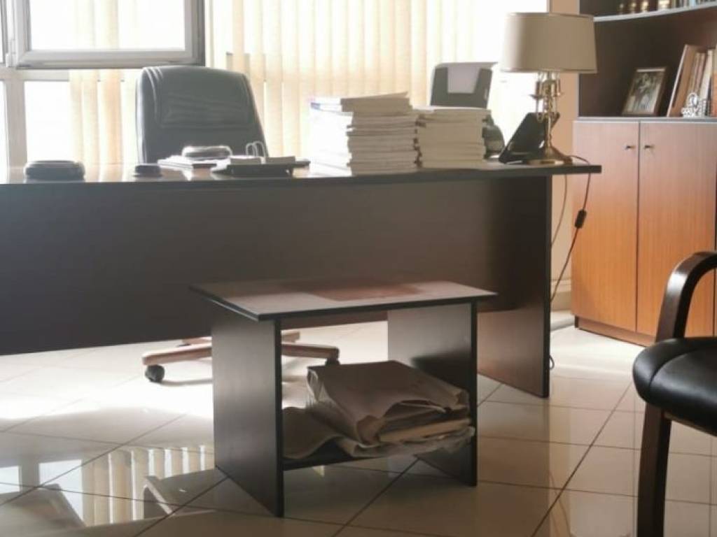 Systegazomeno epiplomeno grapheio