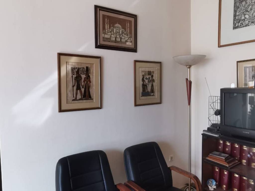 Systegazomeno epiplomeno grapheio