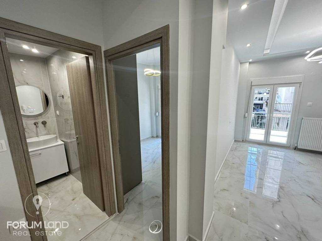 Forumland Real Estate, Σαλοκουζίνα