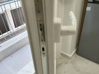 Forumland Real Estate, Κουφώματα