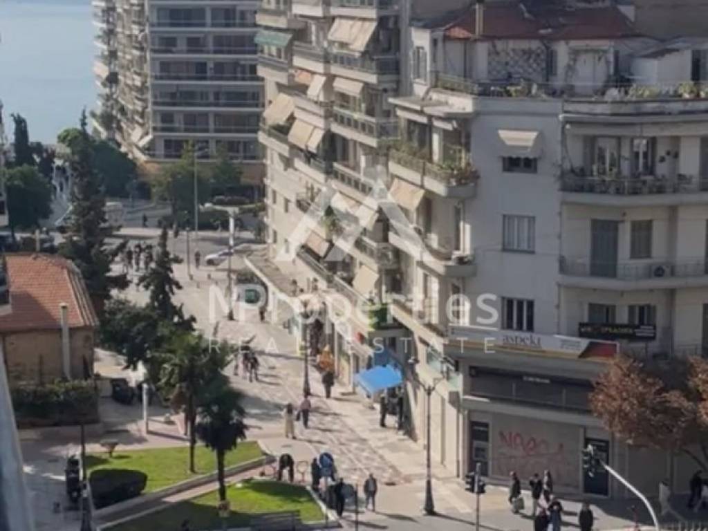 Θέα από μπαλκόνι