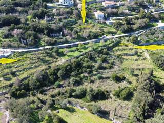 Aerial view and location of 3 plots for sale