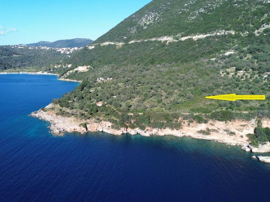 Aerial view of the plot in relation to Poli beach