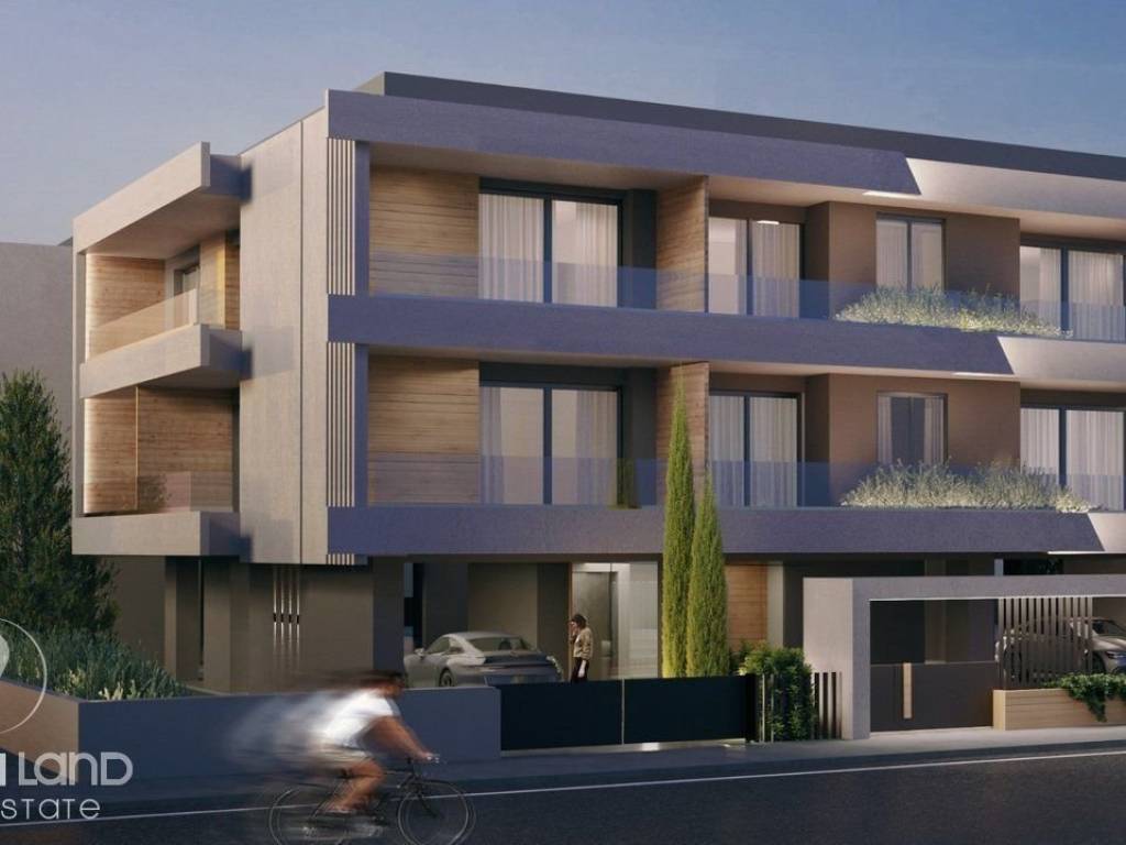 Forumland Real Estate, Exoterike Opse