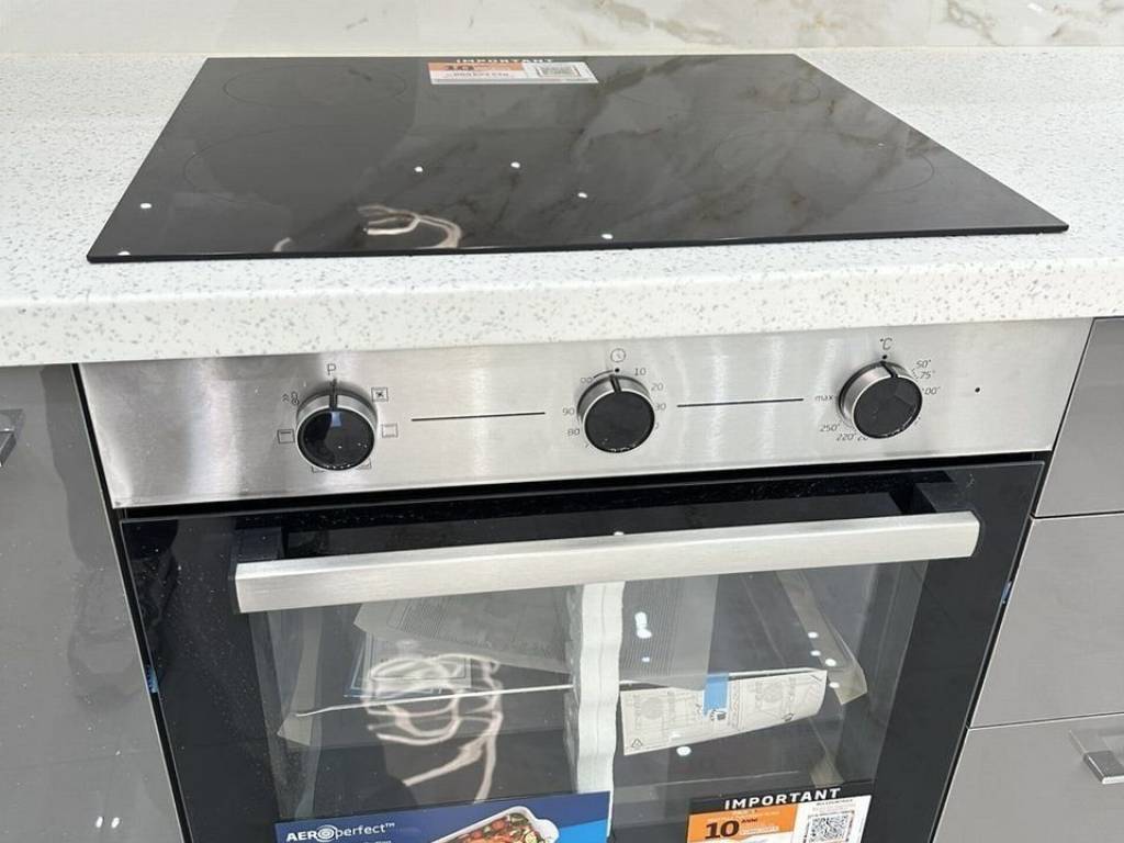 Forumland Real Estate, Φούρνος