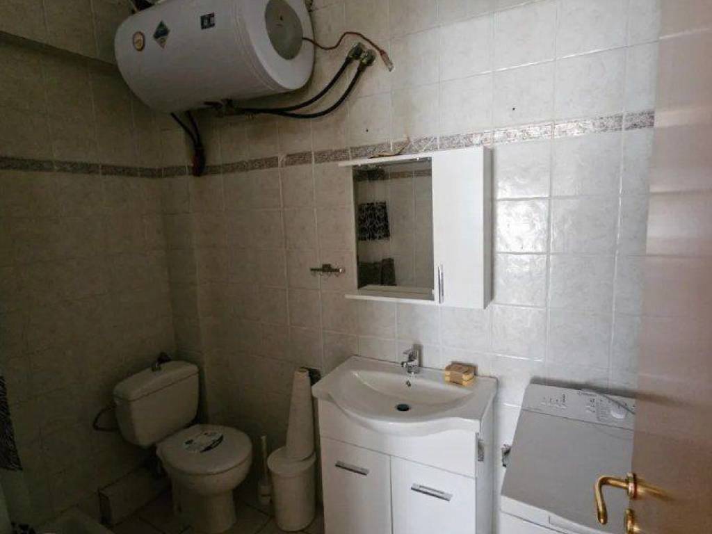 Forumland Real Estate, Μπάνιο