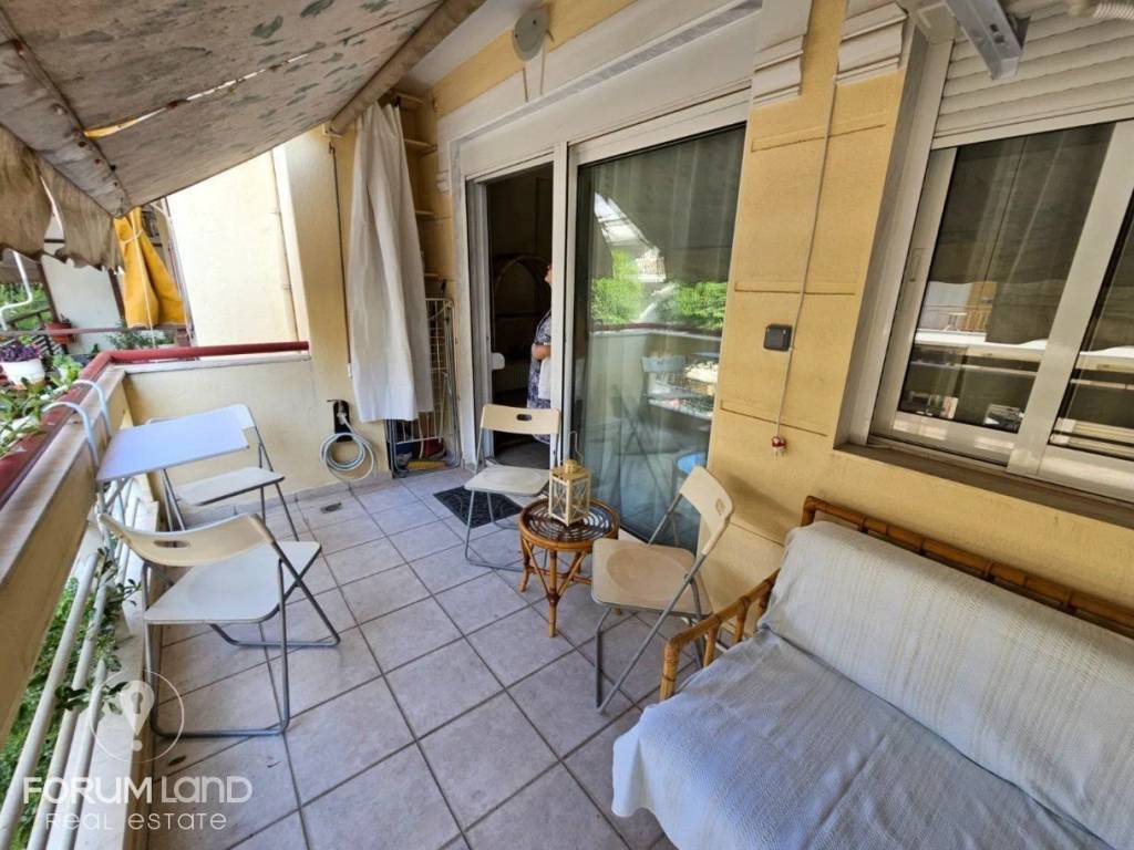 Forumland Real Estate, Βεράντες