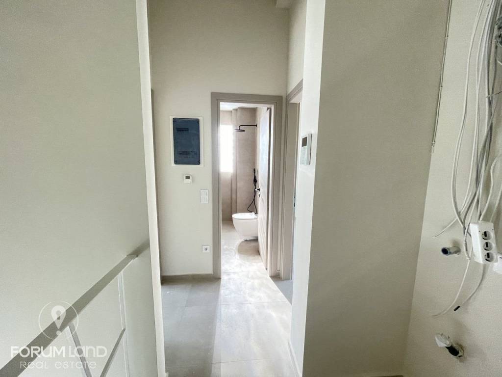 Forumland Real Estate, Μπάνιο