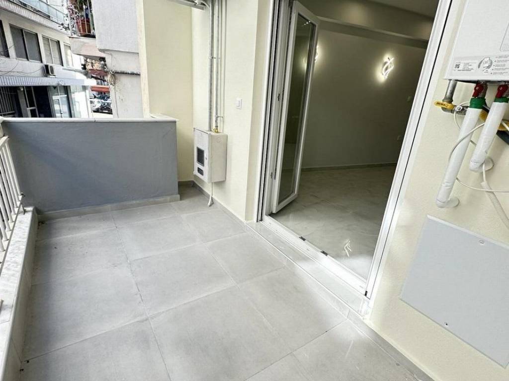 Forumland Real Estate, Βεράντες