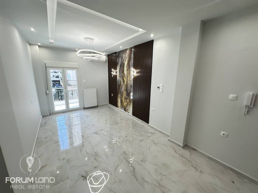 Forumland Real Estate, Σαλοκουζίνα