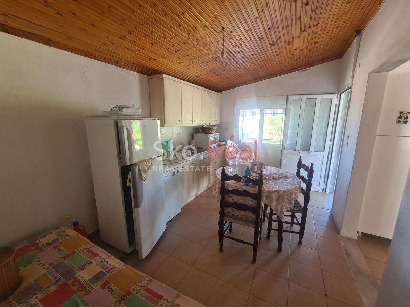 Νέα Ποτίδαια - Κτίσμα σε ένα στρέμμα - Τιμή 105.000