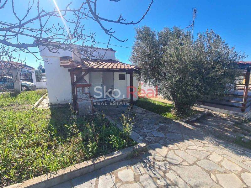 Νέα Ποτίδαια - Κτίσμα σε ένα στρέμμα - Τιμή 105.000