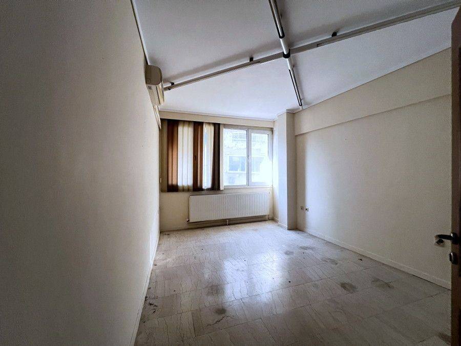 Χώρος γραφείου 2.